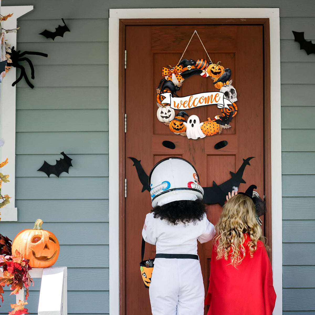 YIBAGA Halloween Door Hanging Sign Wreath Decorations, Welcome Halloween Ghosts Pumpkins Wooden Hanger Home Decor Party Supplies