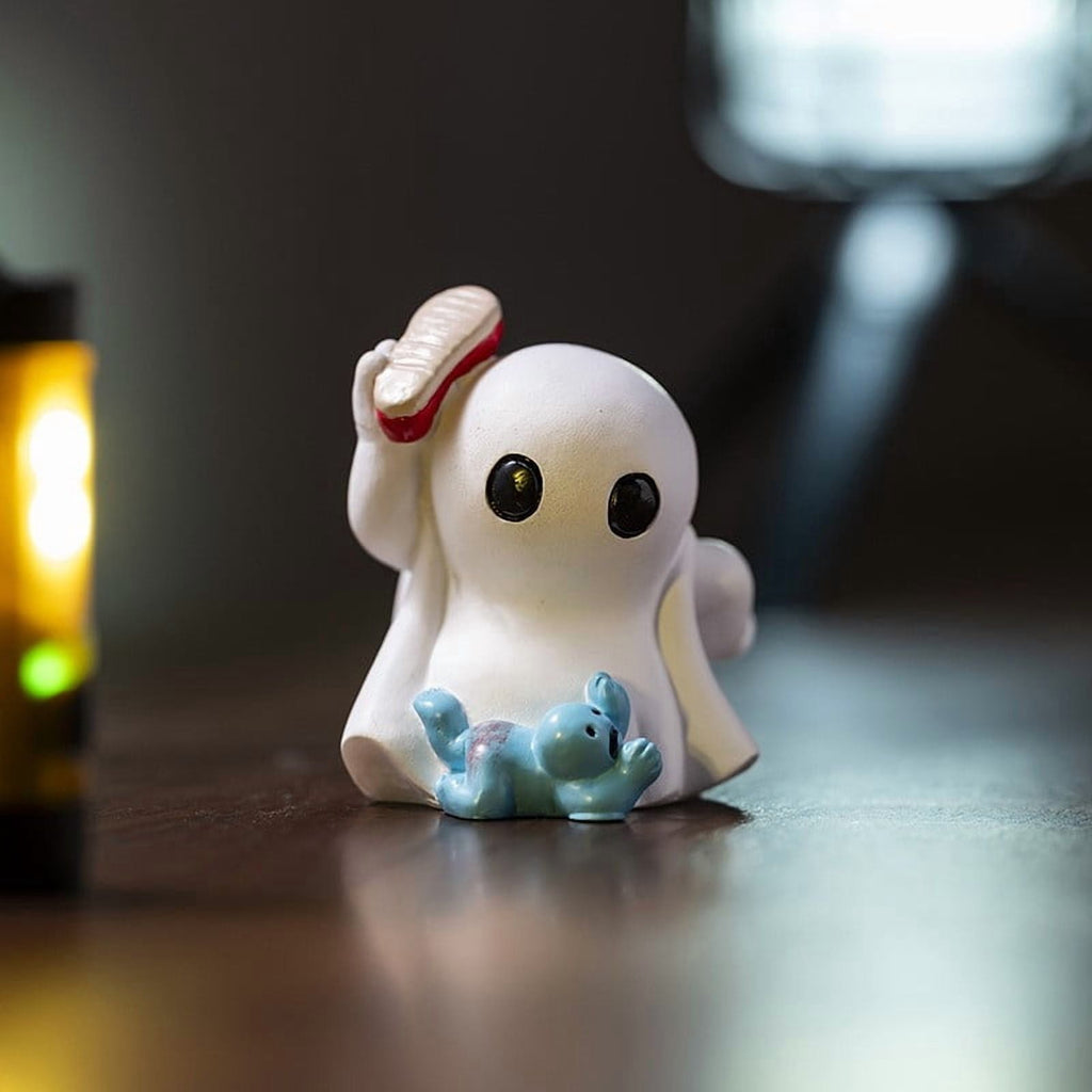 Halloween Ghost Figurine, Resin Lighted Ghost Ornament with Pumpkin Lantern & Beverage Cup, Tabletop Halloween Indoor Decor