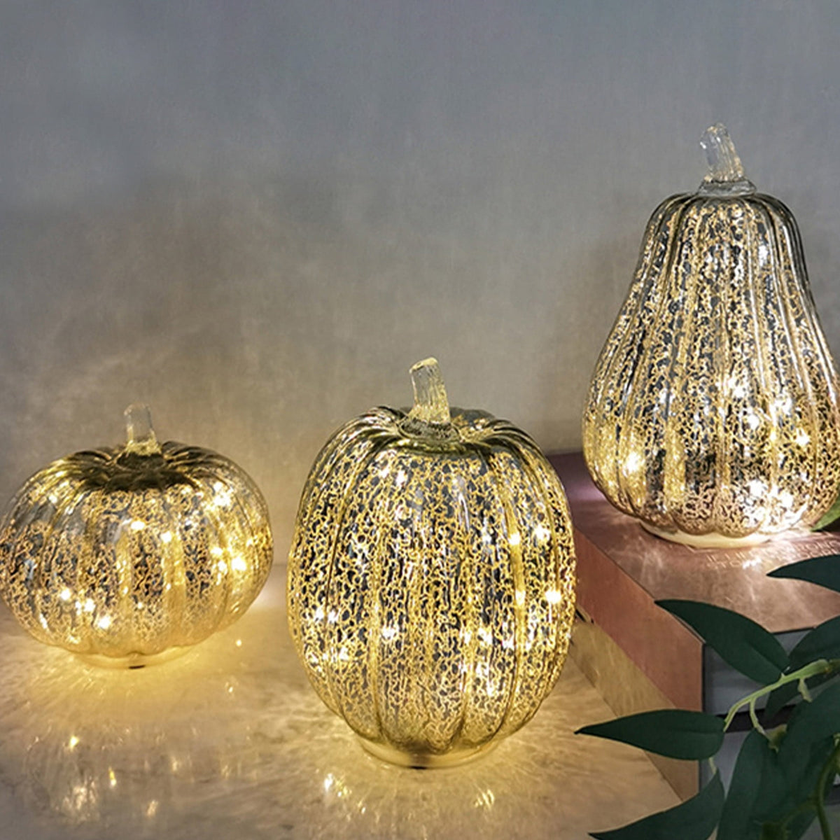 Fnochy Glass Pumpkin Light , With Fairy Lights Inside, Battery Operated LED Pumpkin Lamp, Ideal For Halloween Fall Decor, Thanksgiving Rustic Decor, Xmas Decor Clearance