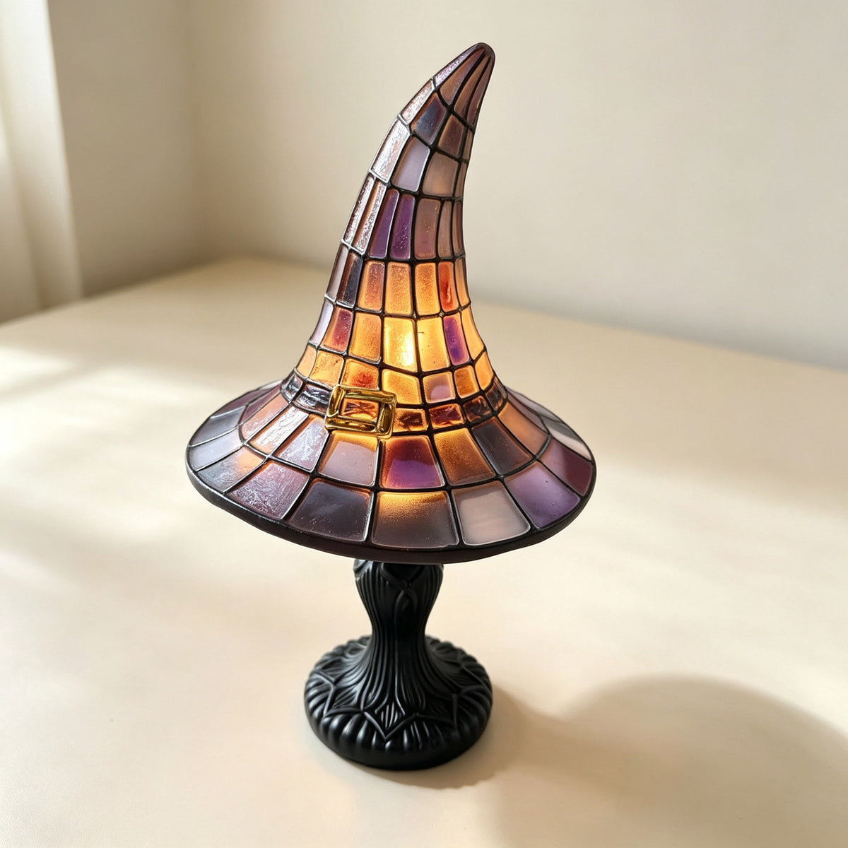Stained Glass Witch Hat Lamp Gothic Halloween Lighting Decor, Vintage Witchy Hats Night Lights, Handcrafted Retro Resin Table Lamp for Bedroom, Living Room & Home Decor