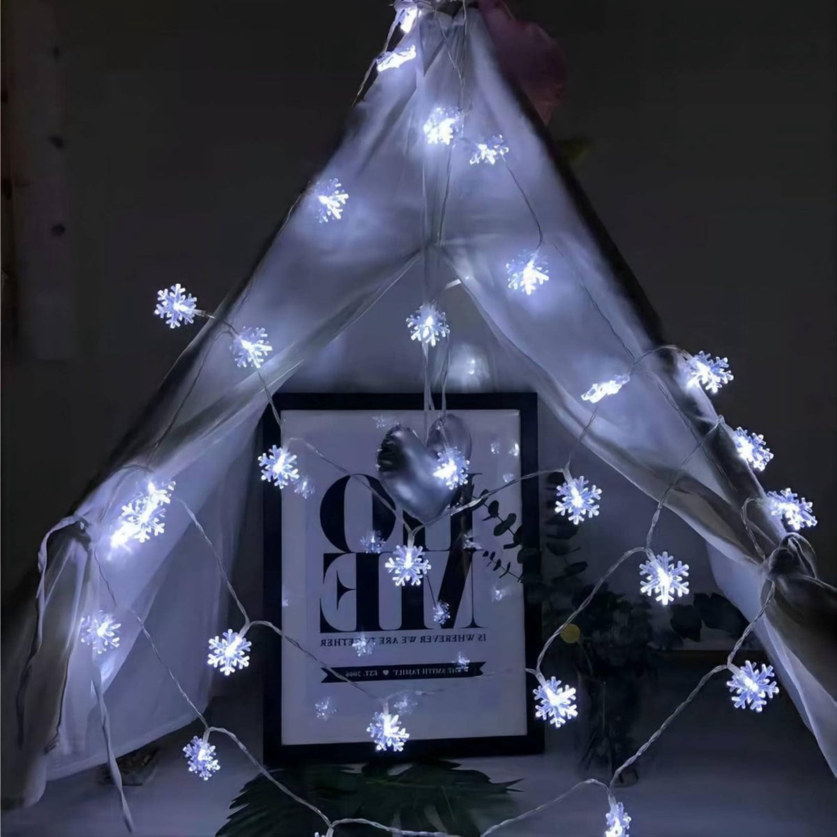 Qoosea Solar Lights Outdoor, Waterproof 100 LED Snowflake Fairy Lights, 39 ft Outdoor Christmas Decoration, String Lights for Party, Patio, Room Decor
