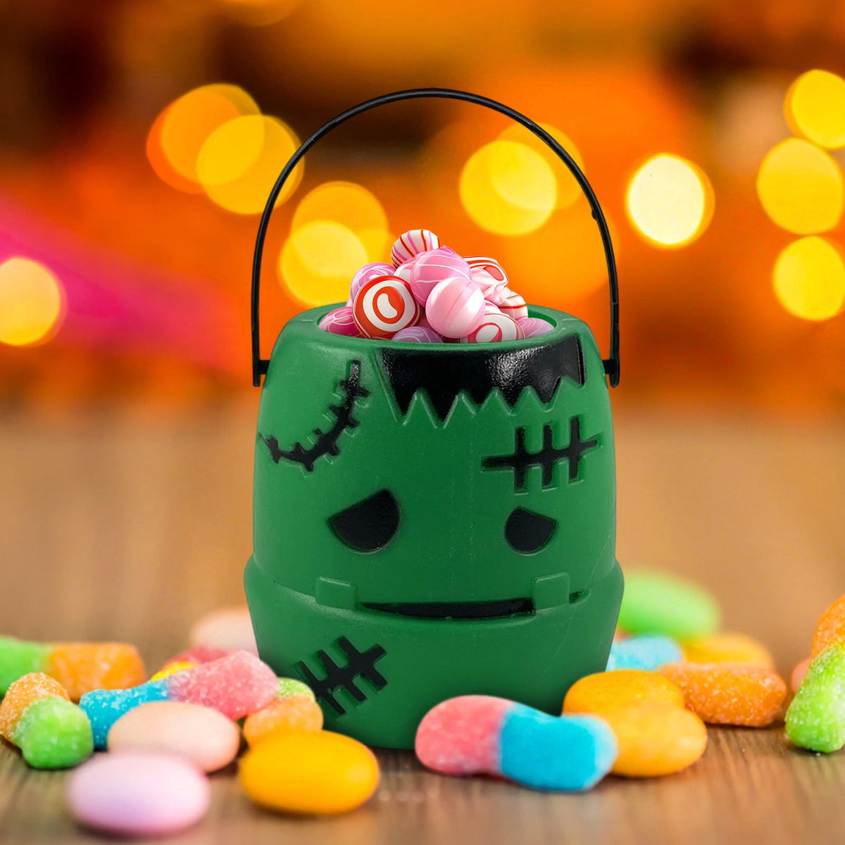 Kyusrd Trick or Treat Halloween Lantern Pumpkin Decoration Lighted Table Centerpieces Ornaments Spooky Pumpkin Prop Decor Decorative Wedding Candy Bowl Organizer Canisters
