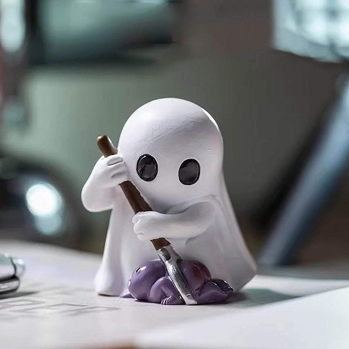 Halloween Ghost Figurine, Resin Lighted Ghost Ornament with Pumpkin Lantern & Beverage Cup, Tabletop Halloween Indoor Decor