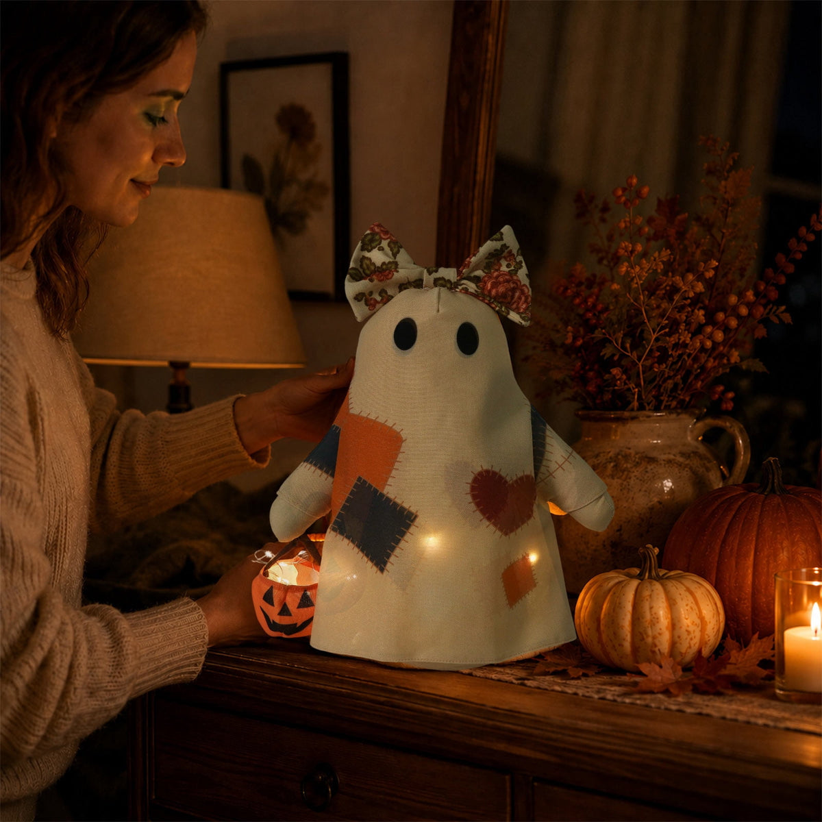 Lighted Vintage Patchwork Ghost, Light Up Ghost with Pumpkin Lantern Halloween Decor, Indoor Tabletop LED Ghost, Retro Patchwork Halloween Ornament with Pumpkin Bucket for Mantel Shelf Entryway Porch