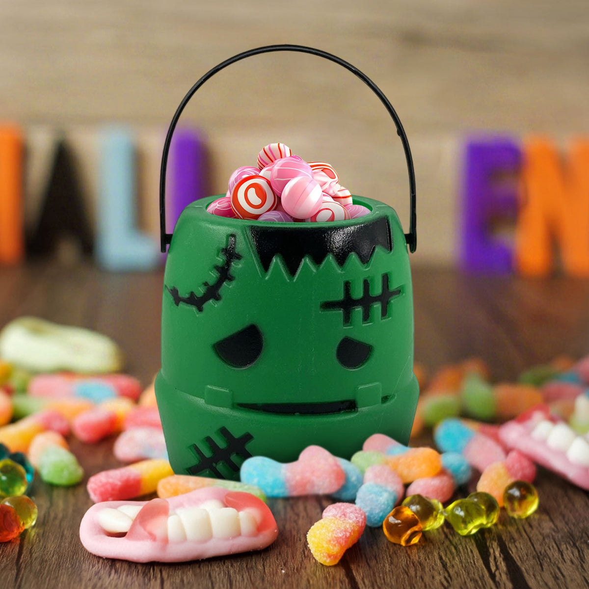 Kyusrd Trick or Treat Halloween Lantern Pumpkin Decoration Lighted Table Centerpieces Ornaments Spooky Pumpkin Prop Decor Decorative Wedding Candy Bowl Organizer Canisters