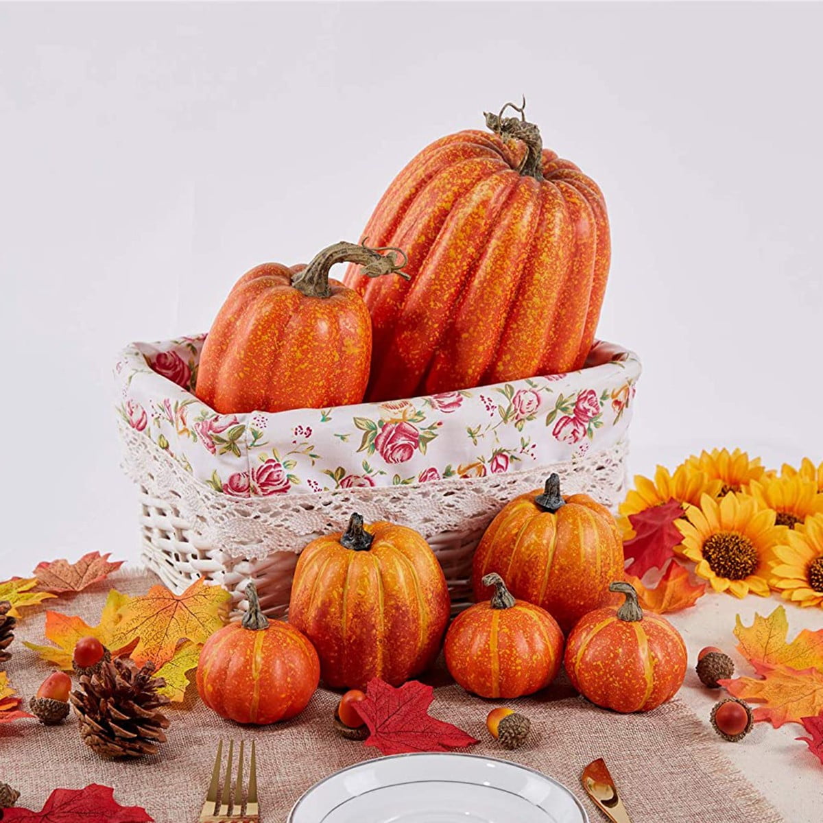 7 Pcs Assorted Size Artificial Pumpkin Set, Realistic Foam Pumpkin Decorations for Halloween Fall Harvest Decor, Thanksgiving Table Decor Centerpiece, Farmhouse Seasonal Home Decor and Party Display